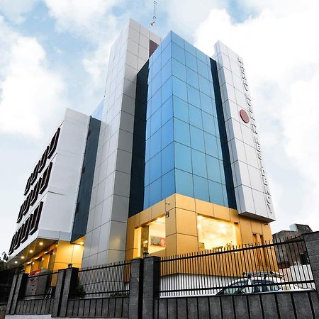 Madhav Muskan Residency Matura Exterior foto