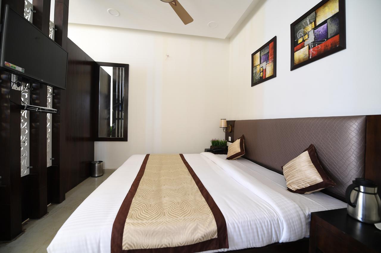 Madhav Muskan Residency Matura Exterior foto