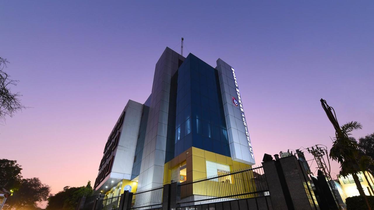 Madhav Muskan Residency Matura Exterior foto