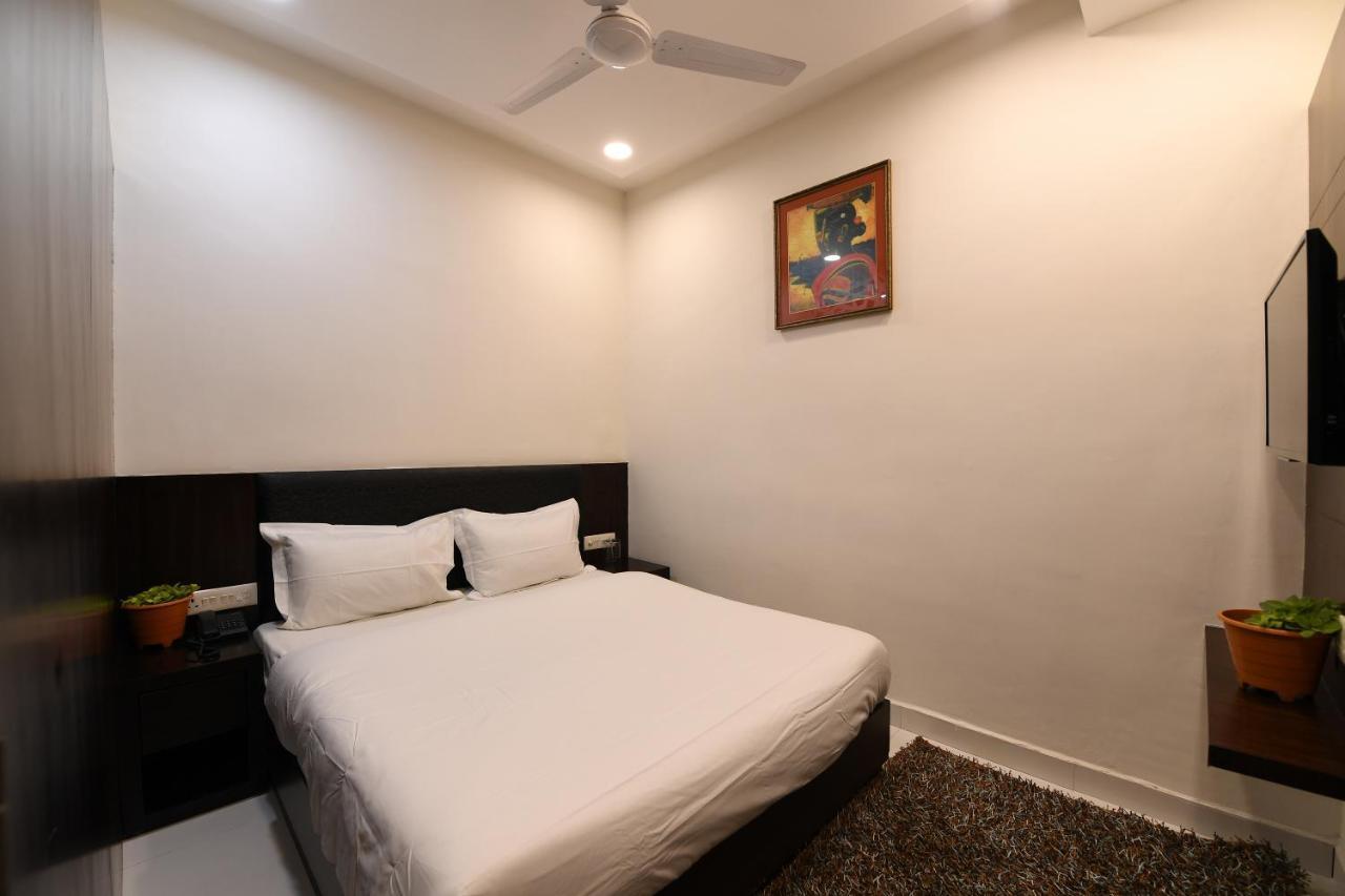 Madhav Muskan Residency Matura Exterior foto